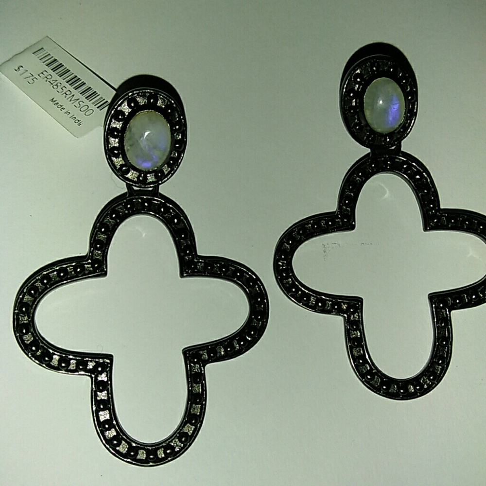 Julie vos NWT earrings.